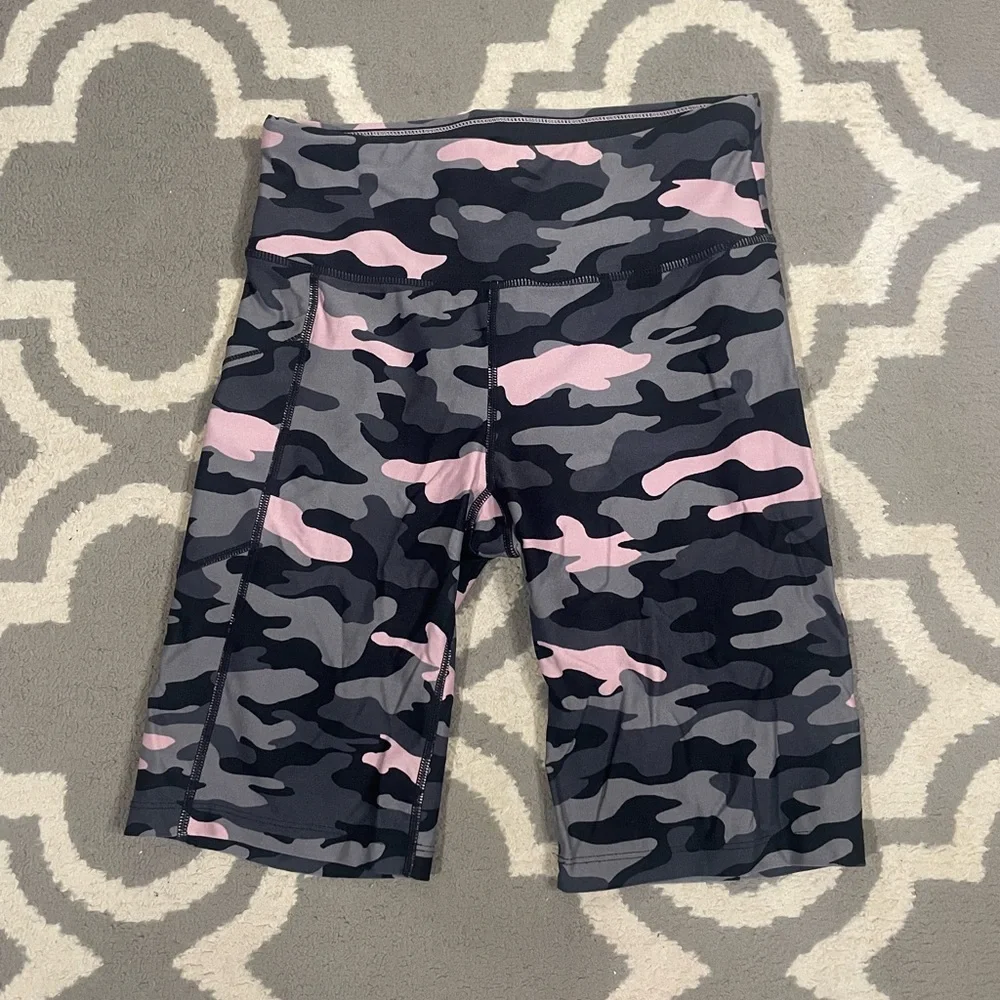 CALVIN KLEIN Pink Gray & Black Camo Print Stretch Biker Shorts Yoga Gym Size S - Picture 9 of 9